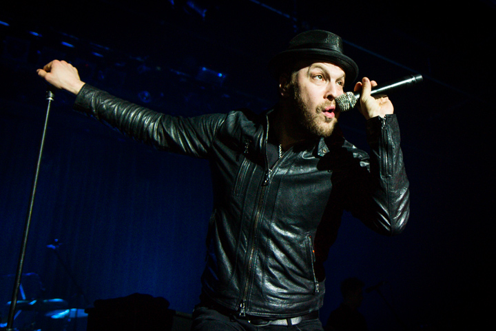 Gavin Degraw @ Trix, picture 8, photographed by Tom Stessens - FrontView Magazine