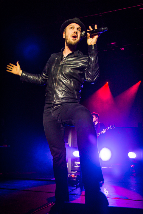 Gavin Degraw @ Trix, picture 12, photographed by Tom Stessens - FrontView Magazine