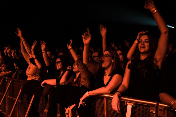 Gavin Degraw @ Trix, picture 15, photographed by Tom Stessens - FrontView Magazine