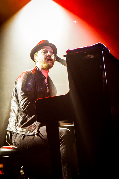 Gavin Degraw @ Trix, picture 16, photographed by Tom Stessens - FrontView Magazine