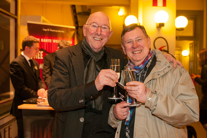 Première Thee met honing of met citroen @ Fakkelteater, picture 1, photographed by Goele Bormans - FrontView Magazine
