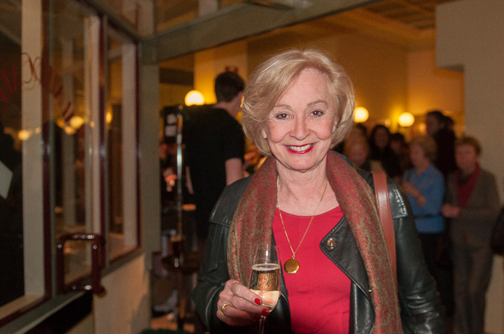 Première Thee met honing of met citroen @ Fakkelteater, picture 7, photographed by Goele Bormans - FrontView Magazine