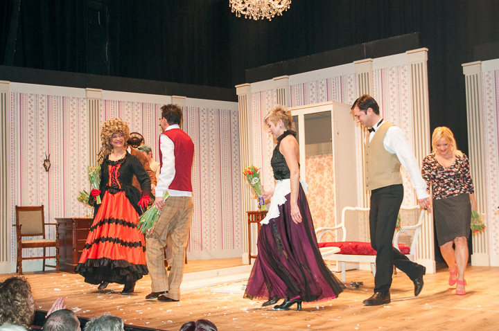 Première Thee met honing of met citroen @ Fakkelteater, picture 24, photographed by Goele Bormans - FrontView Magazine