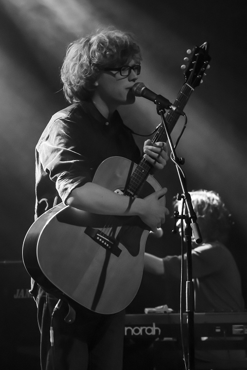 Douglas Firs @ De Casino, picture 10, photographed by Marco Bastiaens - FrontView Magazine