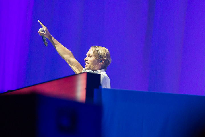 Regi in The Mix XL @ Ethias Arena Hasselt, foto 5, foto's door Stef Dierckx - FrontView Magazine