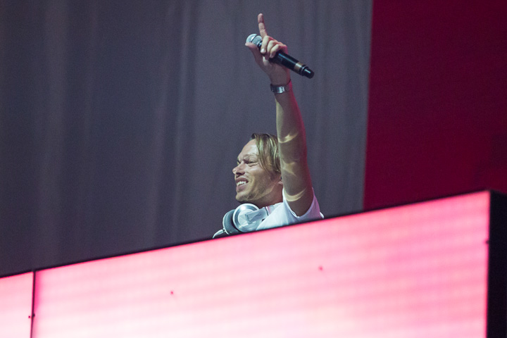 Regi in The Mix XL @ Ethias Arena Hasselt, foto 6, foto's door Stef Dierckx - FrontView Magazine