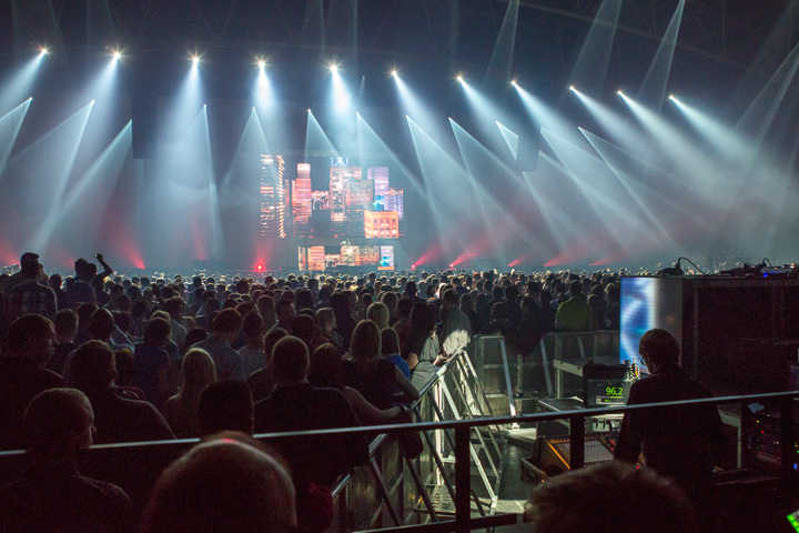 Regi in The Mix XL @ Ethias Arena Hasselt, foto 17, foto's door Stef Dierckx - FrontView Magazine