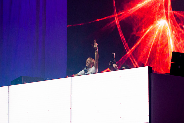 Regi in The Mix XL @ Ethias Arena Hasselt, foto 20, foto's door Stef Dierckx - FrontView Magazine