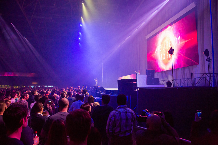 Regi in The Mix XL @ Ethias Arena Hasselt, foto 25, foto's door Stef Dierckx - FrontView Magazine