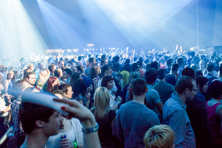 Regi in The Mix XL @ Ethias Arena Hasselt, foto 27, foto's door Stef Dierckx - FrontView Magazine