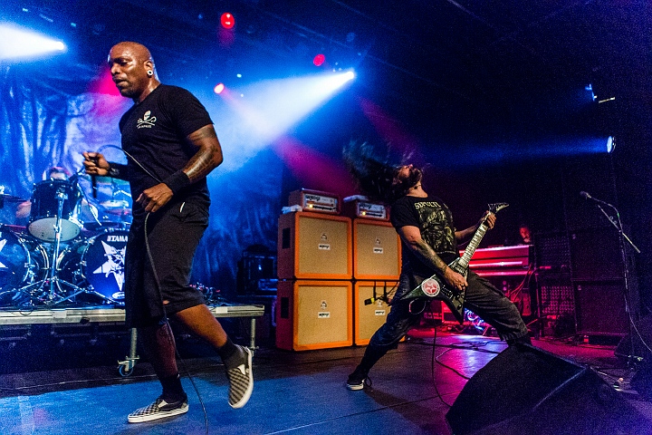 Sepultura @ Trix, foto 16, foto's door Edwin Houdevelt - FrontView Magazine