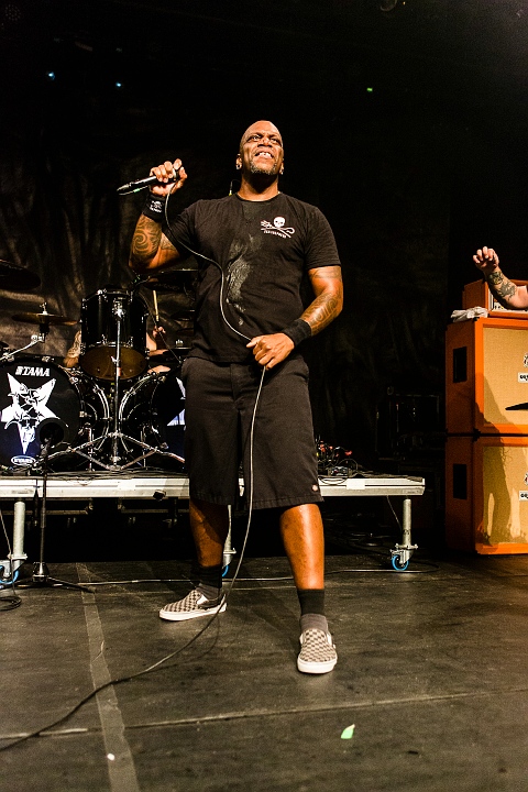 Sepultura @ Trix, foto 28, foto's door Edwin Houdevelt - FrontView Magazine