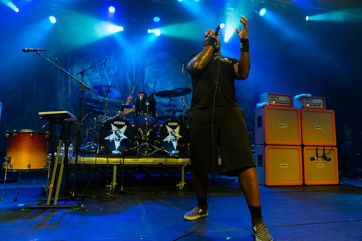 Sepultura @ Trix, foto 30, foto's door Edwin Houdevelt - FrontView Magazine