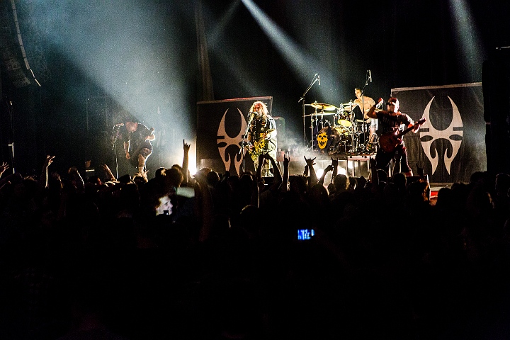 Soulfly @ Het Depot, picture 28, photographed by Edwin Houdevelt - FrontView Magazine