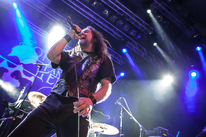 Flotsam & Jetsam @ Effenaar, foto 1, foto's door Dorien Goetschalckx - FrontView Magazine