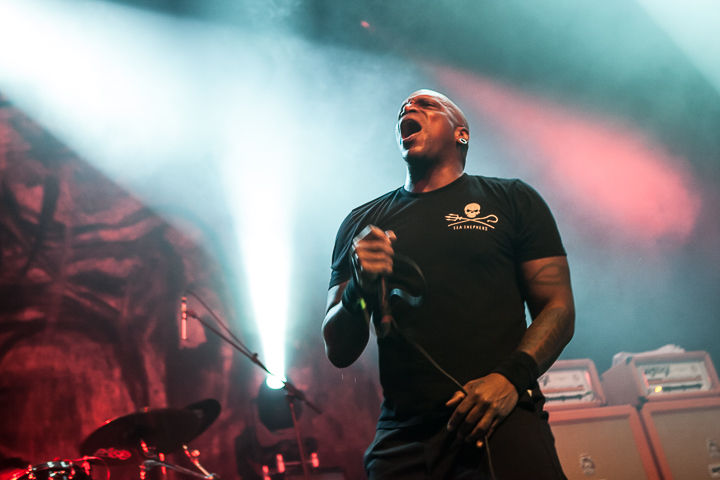Sepultura @ Effenaar, picture 2, photographed by Dorien Goetschalckx - FrontView Magazine