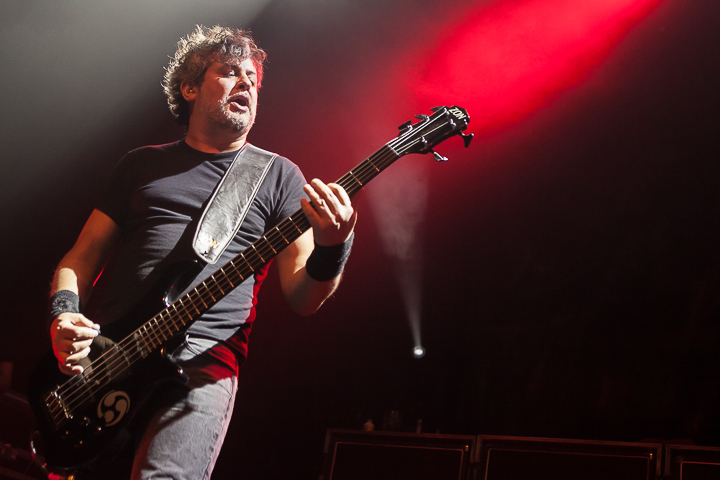 Sepultura @ Effenaar, picture 3, photographed by Dorien Goetschalckx - FrontView Magazine
