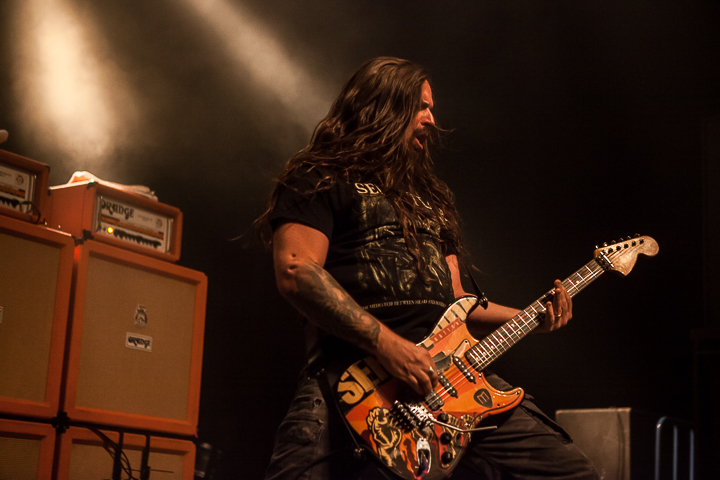 Sepultura @ Effenaar, picture 5, photographed by Dorien Goetschalckx - FrontView Magazine