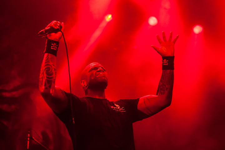 Sepultura @ Effenaar, picture 18, photographed by Dorien Goetschalckx - FrontView Magazine