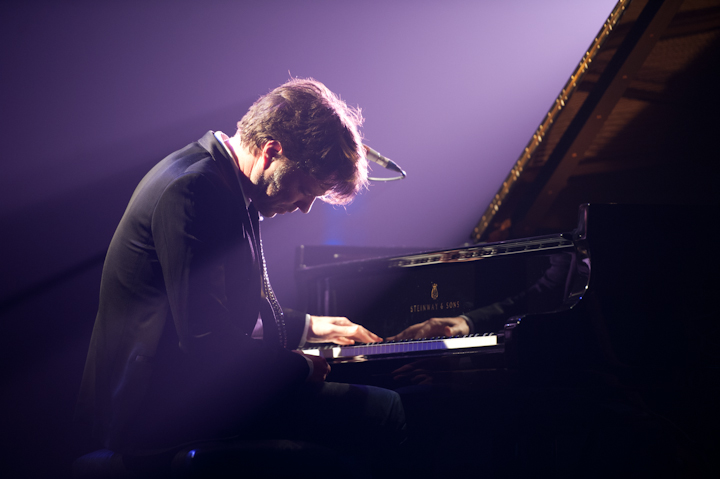 Rufus Wainwright and Lucy Wainwright Roche @ Cirque Royal, picture 1, photographed by Sophie Degroote - FrontView Magazine