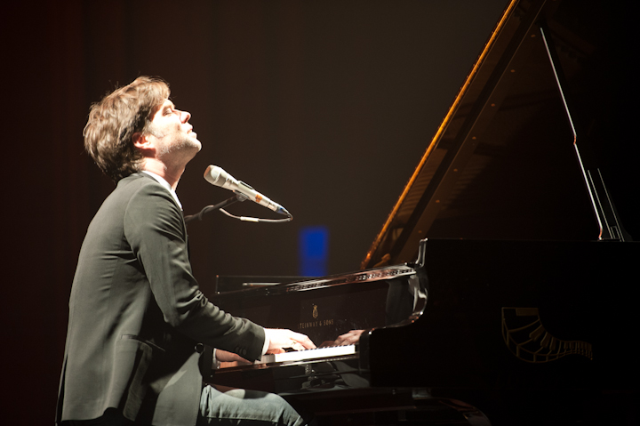 Rufus Wainwright and Lucy Wainwright Roche @ Cirque Royal, picture 4, photographed by Sophie Degroote - FrontView Magazine