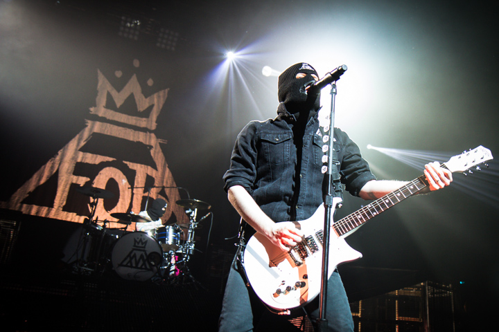 Fall Out Boy @ Ancienne Belgique, picture 7, photographed by Tom Stessens - FrontView Magazine