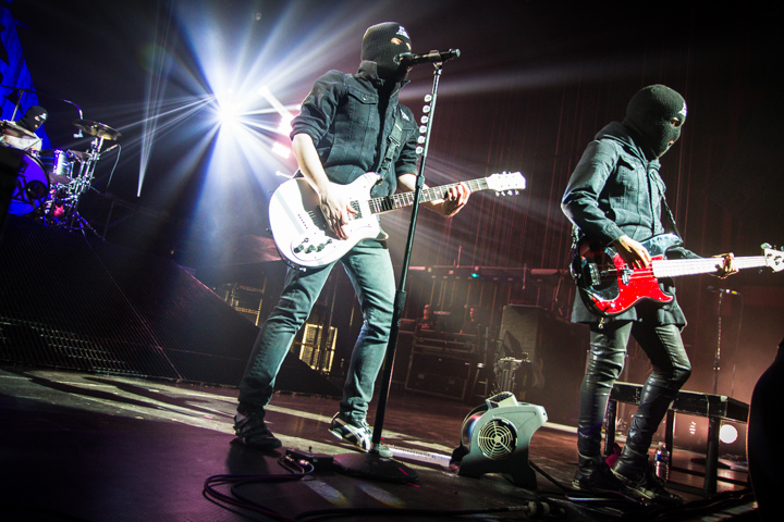 Fall Out Boy @ Ancienne Belgique, picture 13, photographed by Tom Stessens - FrontView Magazine