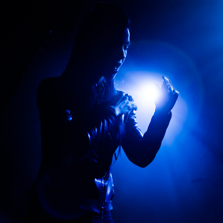 Chrysta Bell @ Vooruit te Gent, picture 7, photographed by Guy Danneels - FrontView Magazine