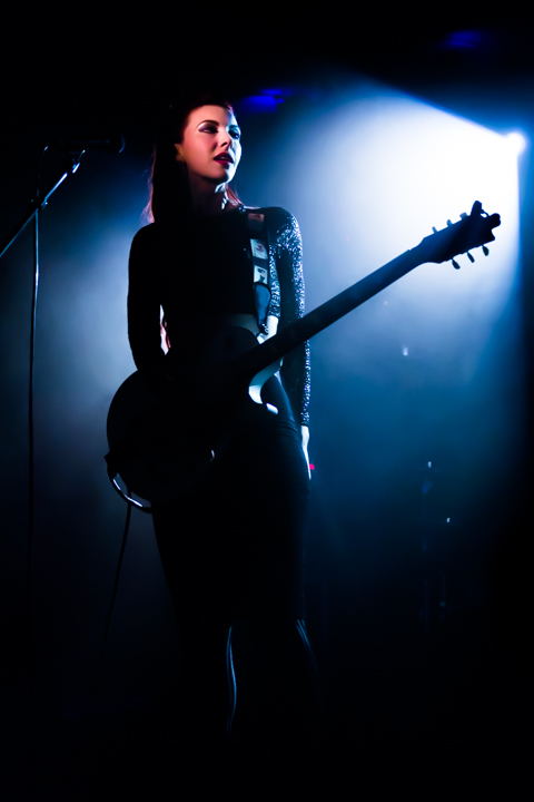 Chrysta Bell @ Vooruit te Gent, picture 18, photographed by Guy Danneels - FrontView Magazine