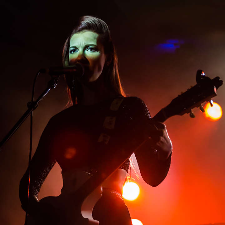 Chrysta Bell @ Vooruit te Gent, picture 19, photographed by Guy Danneels - FrontView Magazine