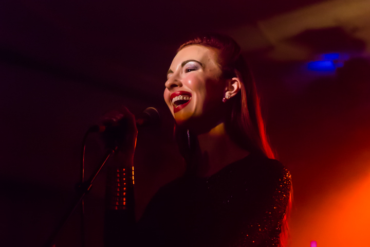 Chrysta Bell @ Vooruit te Gent, picture 26, photographed by Guy Danneels - FrontView Magazine