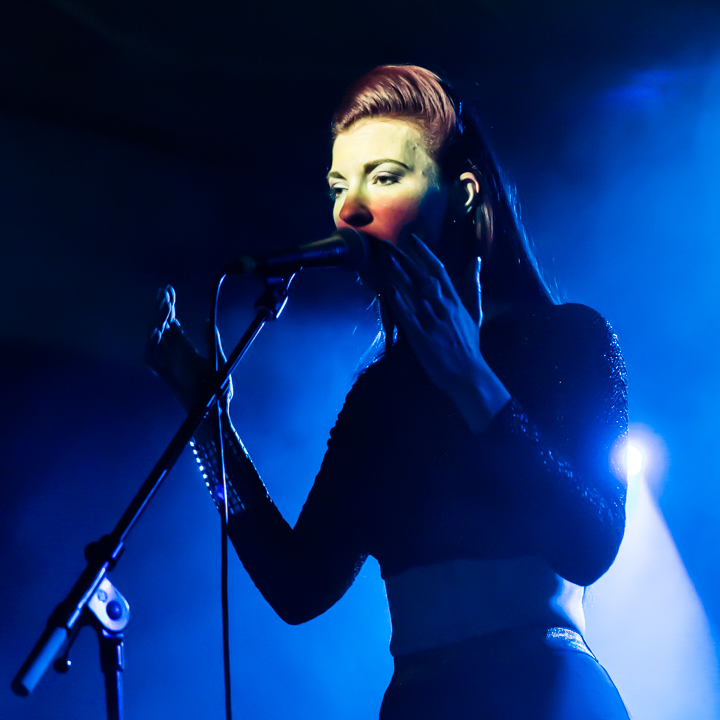 Chrysta Bell @ Vooruit te Gent, picture 27, photographed by Guy Danneels - FrontView Magazine