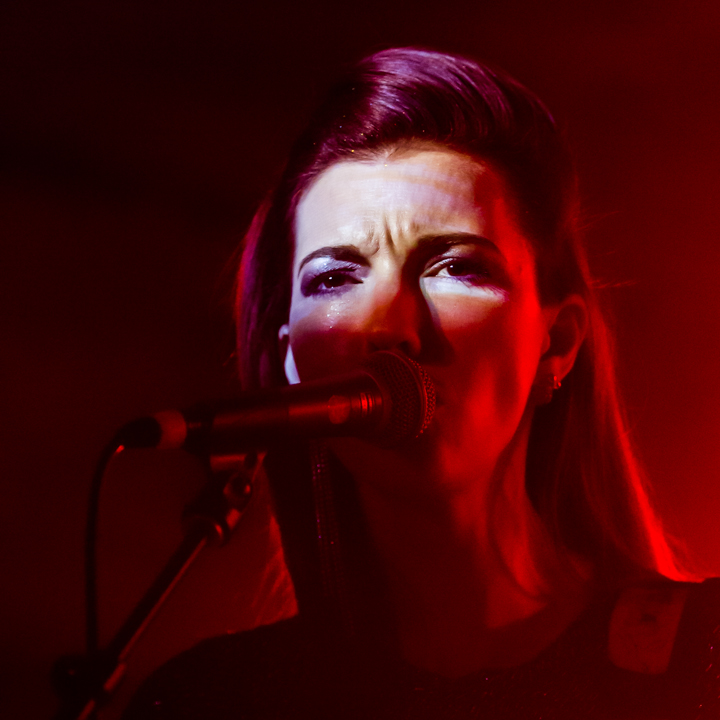 Chrysta Bell @ Vooruit te Gent, picture 28, photographed by Guy Danneels - FrontView Magazine