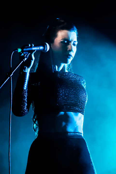 Chrysta Bell @ Vooruit te Gent, picture 30, photographed by Guy Danneels - FrontView Magazine