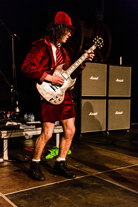 IC/TC (AC/DC tribute) @ Masters@ Rock indoor, picture 5, photographed by Edwin Houdevelt - FrontView Magazine