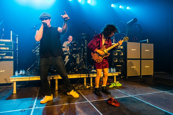 IC/TC (AC/DC tribute) @ Masters@ Rock indoor, picture 9, photographed by Edwin Houdevelt - FrontView Magazine
