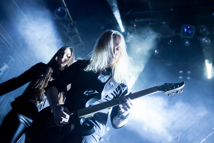Amaranthe @ Zeche, foto 11, foto's door Dorien Goetschalckx - FrontView Magazine