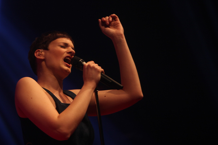 Hooverphonic Q-Showcase, picture 23, photographed by FrontView Magazine