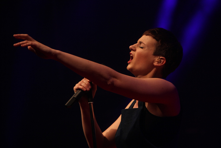 Hooverphonic Q-Showcase, picture 28, photographed by FrontView Magazine