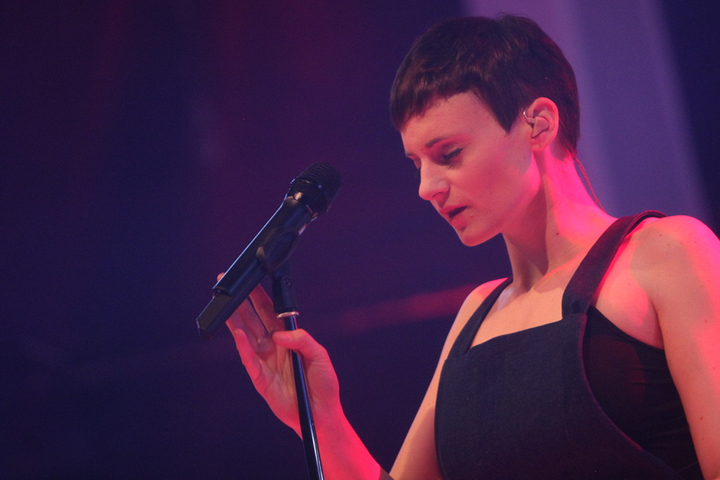 Hooverphonic Q-Showcase, picture 32, photographed by FrontView Magazine