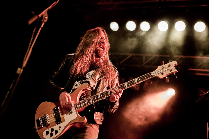 The Shrine @ Effenaar, foto 8, foto's door Dorien Goetschalckx - FrontView Magazine