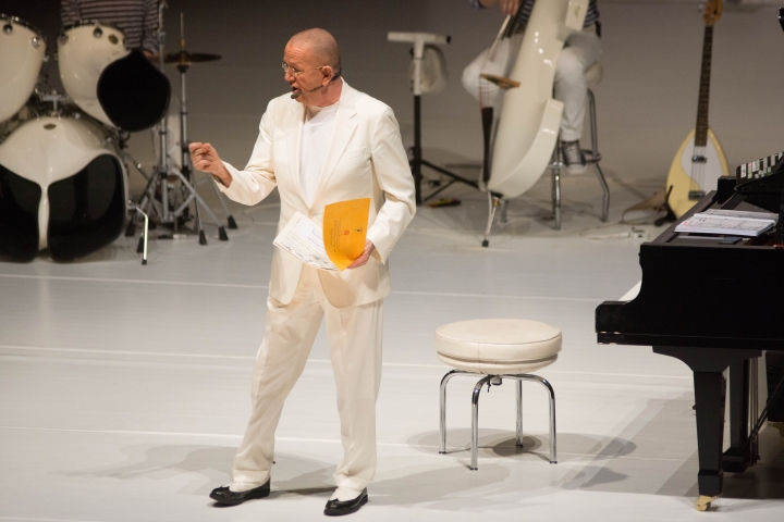 Hans Liberg - ATTACCA @ CC De Velinx Tongeren, picture 4, photographed by benny antoniw - FrontView Magazine