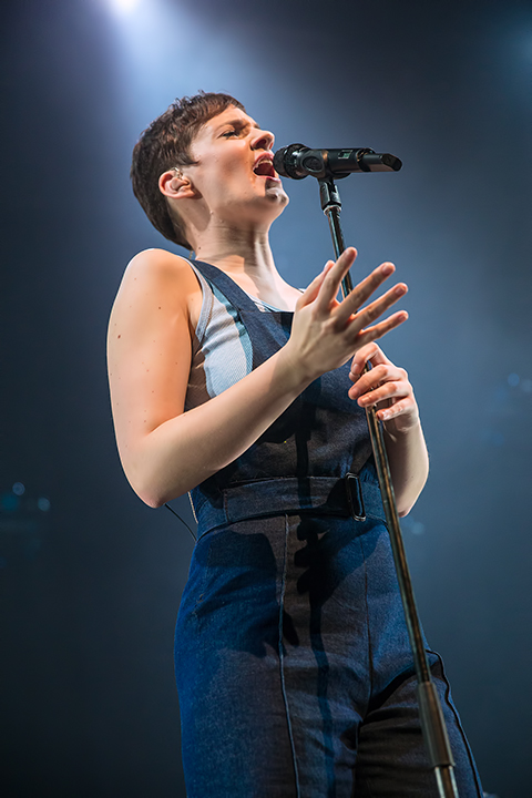 Hooverphonic - Reflection Tour @ Het Depot, picture 9, photographed by Elke Briers - FrontView Magazine