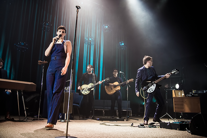 Hooverphonic - Reflection Tour @ Het Depot, picture 16, photographed by Elke Briers - FrontView Magazine