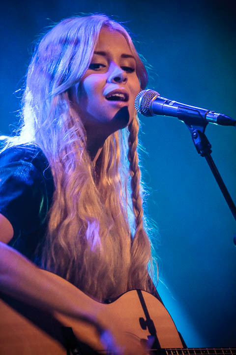 Nina Nesbitt Le Botanique, Brussel, picture 7, photographed by Kris Saelen - FrontView Magazine