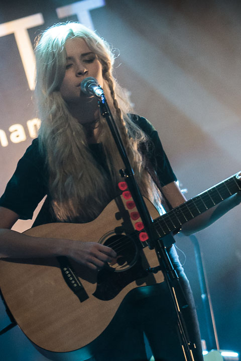 Nina Nesbitt Le Botanique, Brussel, picture 10, photographed by Kris Saelen - FrontView Magazine