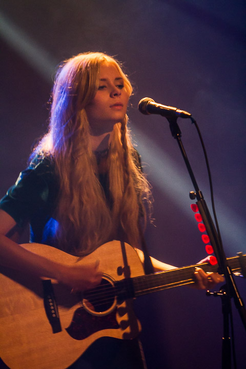 Nina Nesbitt Le Botanique, Brussel, picture 13, photographed by Kris Saelen - FrontView Magazine