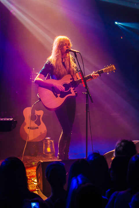 Nina Nesbitt Le Botanique, Brussel, picture 14, photographed by Kris Saelen - FrontView Magazine