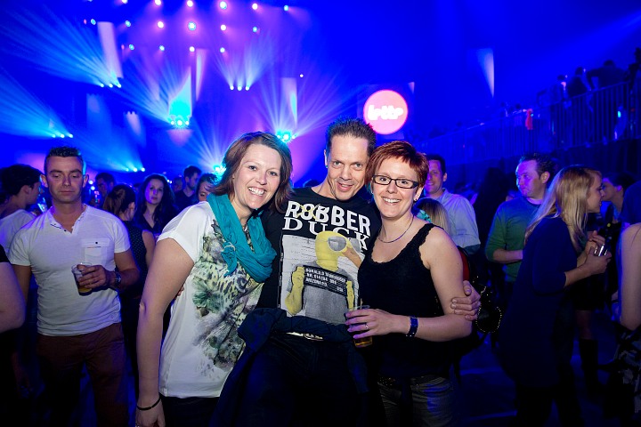 MNM Back to the 90's & 00's @ Sportpaleis, picture 5, photographed by Marc Verdonck - FrontView Magazine