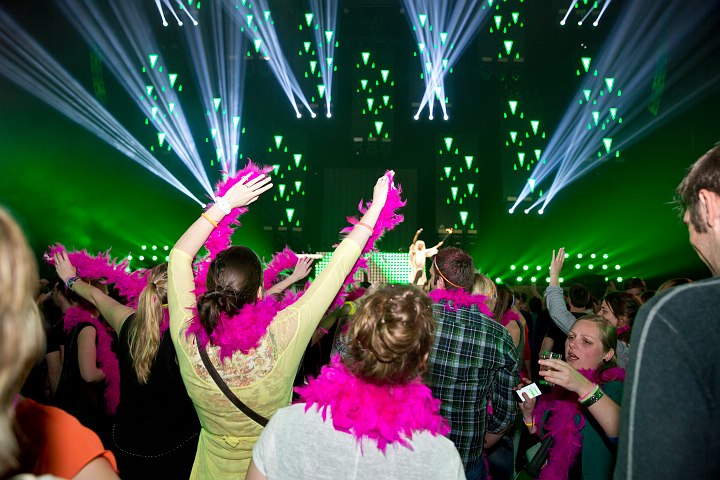 MNM Back to the 90's & 00's @ Sportpaleis, picture 14, photographed by Marc Verdonck - FrontView Magazine